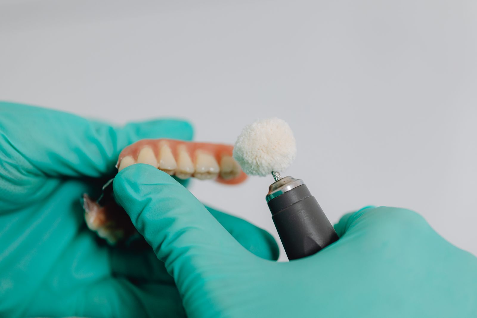 Crowns bridges and prosthetic finishing